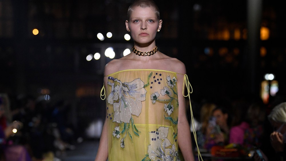 Valentino RTW Spring 2022