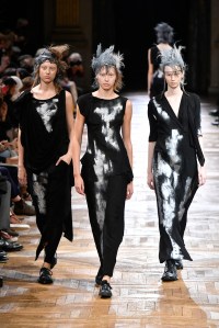 Yohji Yamamoto RTW Spring 2022