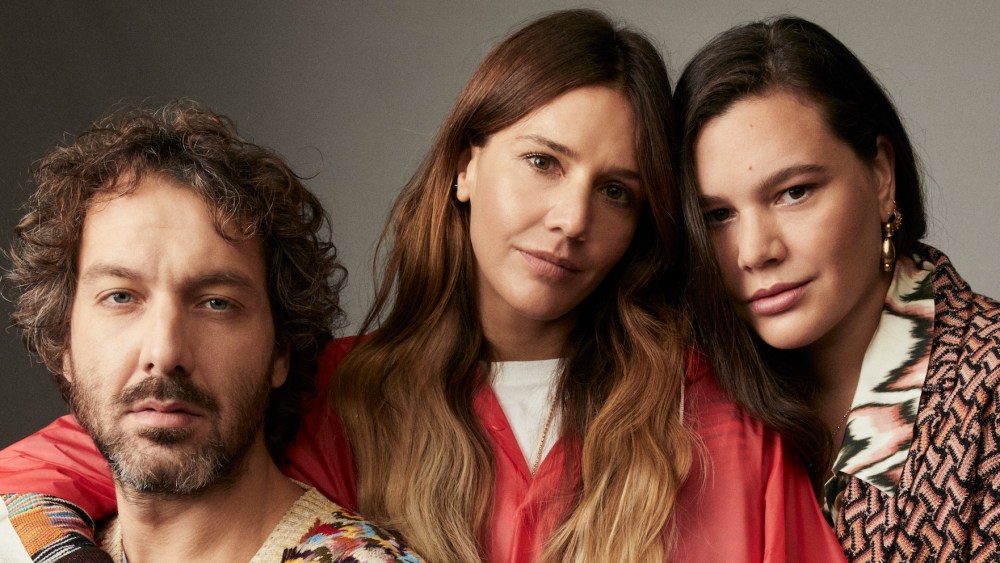 From L to R, Francesco, Margherita and Teresa Maccapani Missoni fronting the #datemiunmantello charity photo campaign.
