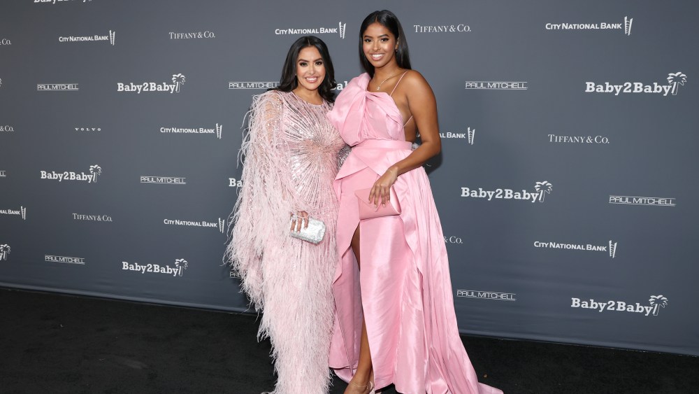 WEST HOLLYWOOD, CALIFORNIA - NOVEMBER 13: (L-R) Honoree Vanessa Bryant and Natalia Bryant attend the Baby2Baby 10-Year Gala presented by Paul Mitchell on November 13, 2021 in West Hollywood, California. (Photo by Amy Sussman/Getty Images for Baby2Baby)