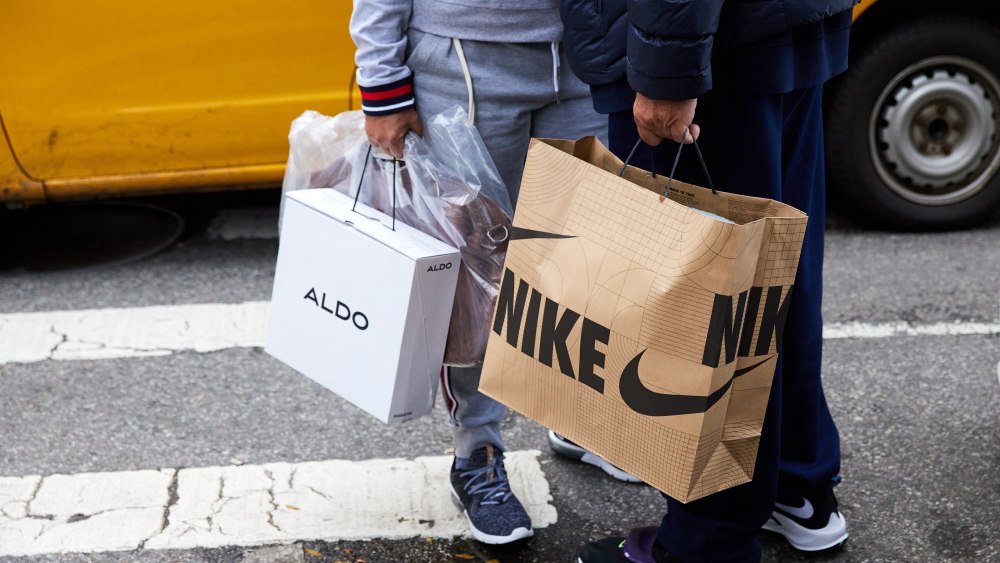Shoppers on Black Friday 2021, Nov. 26.