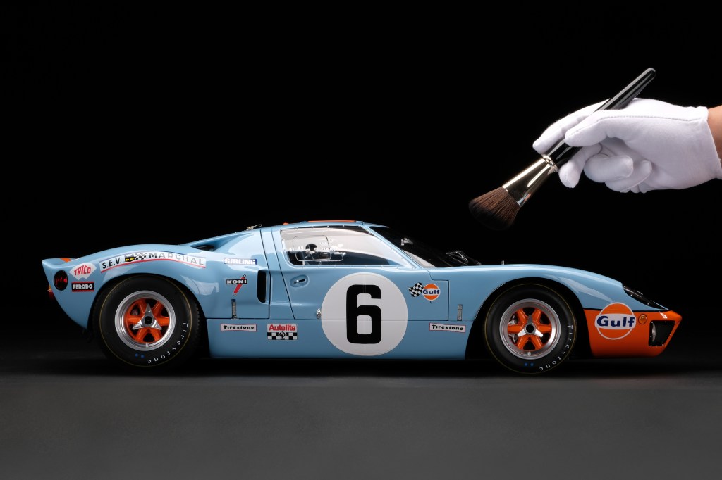Amalgam Ford GT40 - 1969 Le Mans Winner
