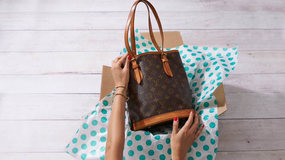 resale, re-commerce, thredup, apparel, holiday, fashion