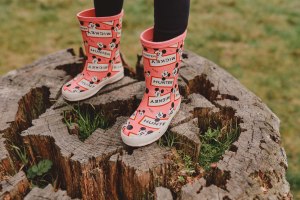 Mickey Mouse Original Kids First Classic Boot in the "pink shiver" colorway.