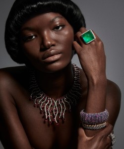 Nina Runsdorf’s sugarloaf emerald, white diamond melee, and 18-karat white gold ring; Van Cleef & Arpels’ Astérisme bracelet from the Sous les Étoiles collection featuring sapphires, black spinels and diamonds set in 18-karat white gold; De Beers Jewellers’ Reflections of Nature Namib Wonder bracelet set in 18-karat yellow gold and 18-karat white gold, and Andreoli Italian Jewelry x Jedora’s 18-karat white gold, ruby and diamond necklace.