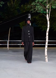 Louis Vuitton RTW Spring 2022