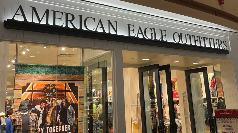 Abercrombie and American Eagle reaped the benefits of back-to-school shopping by courting new customers and offering fewer discounts.