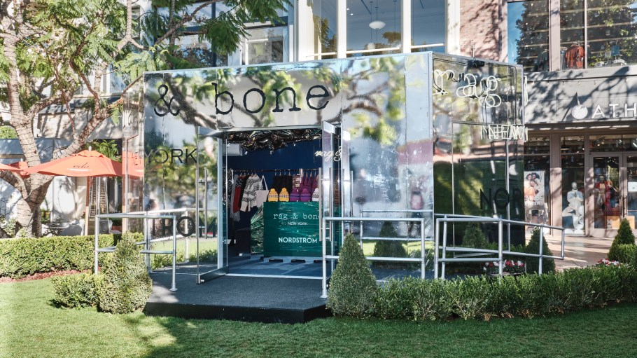 Rag & Bone's new popup at The Grove in Los Angeles shines a spotlight on its winter accessories and outerwear.