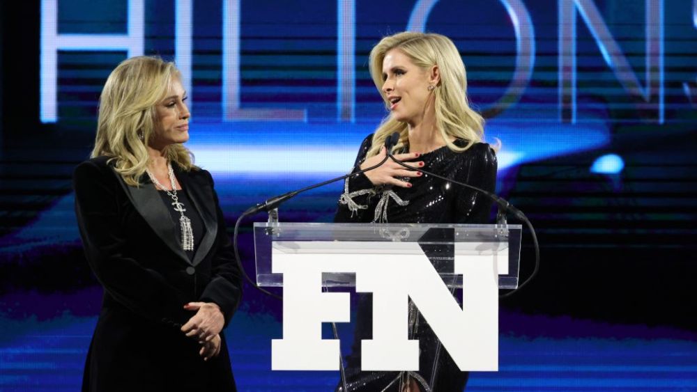 hiltons, kathy hilton, nicky hilton, paris hilton, fnaa, footwear news, 2021 fnaa