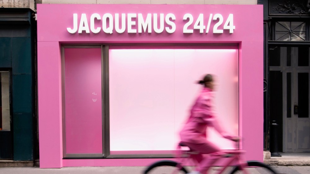 The Jacquemus 24/24 pop-up store on Rue de Richelieu in Paris.