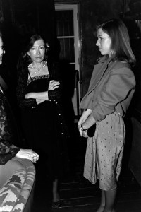 Joan Didion (L) attends a party at the Vidal residence in Los Angeles, California, 1982.