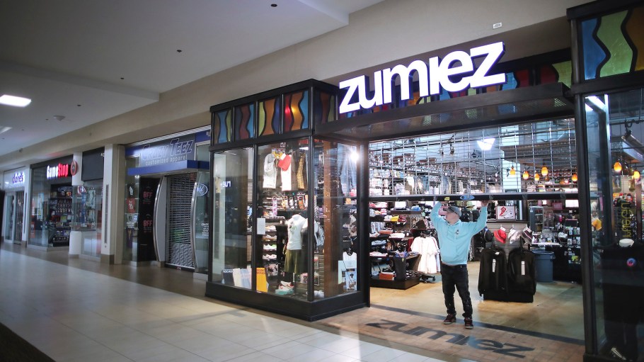 Total net sales at Tilly’s skyrocketed 46.9 percent to $206.1 million, compared to $140.3 million in the 2020 third quarter. Zumiez had a more reserved quarter, but still saw net sales grow 6.8 percent to $289.5 million from $271.0 million in the year-ago period.