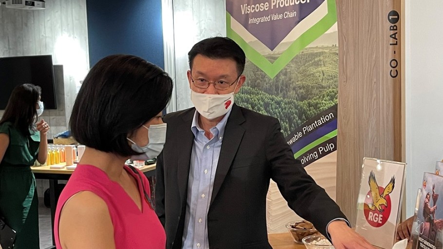 Viscose manufacturer Royal Golden Eagle has formalized two new partnerships in Singapore to advance sustainable fashion.