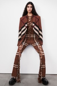 Burberry Pre-Fall 2022
