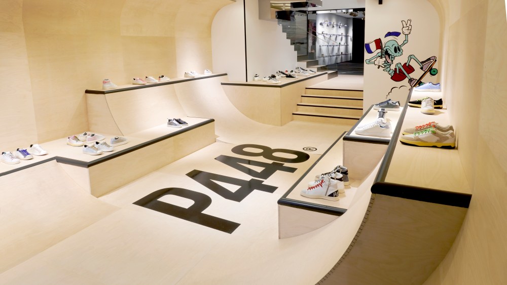 P448 Paris store