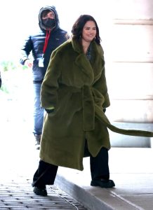 Selena Gomez, Proenza Schouler, green coat, furry coat, faux fur coat, Sam Edelman, loafers, leather loafers, tassel loafers, slip-on loafers, lug-sole loafers, chunky loafers, platform loafers, New York City, Hulu, Only Murders in the Building