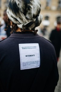 Street style at Paris Haute Couture Week Spring 2022.