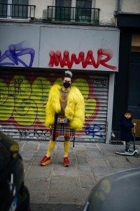 Street style at Paris Haute Couture Week Spring 2022.