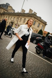 Street style at Paris Haute Couture Week Spring 2022.
