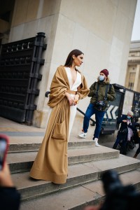 Street style at Paris Haute Couture Week Spring 2022.