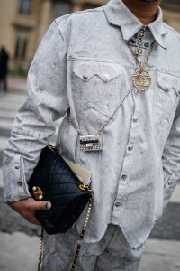 Street style at Paris Haute Couture Week Spring 2022.