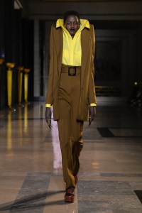 Viktor & Rolf Couture Spring 2022