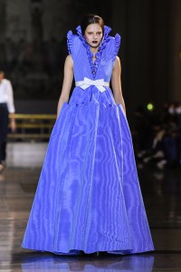 Viktor & Rolf Couture Spring 2022