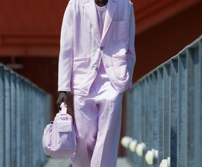 Fluid Tailoring: Ermenegildo Zegna Men’s Spring 2022