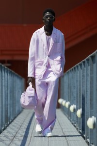 Fluid Tailoring: Ermenegildo Zegna Men’s Spring 2022