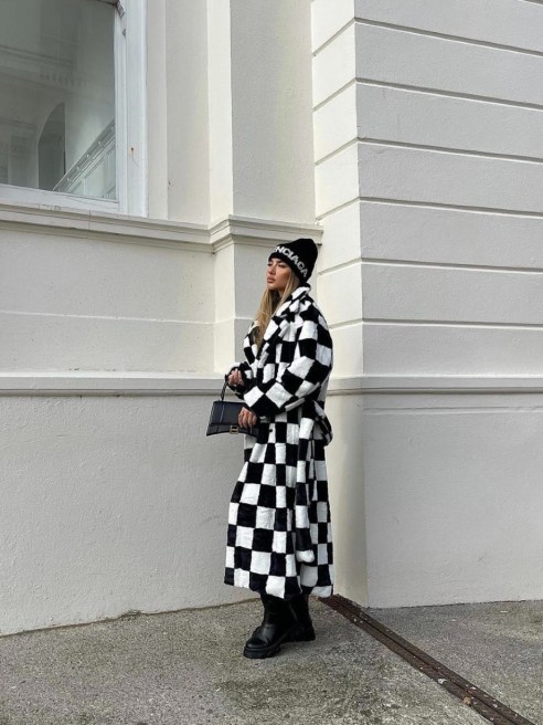 British retail and e-tail are banking on a comeback as Asos projects strong growth and Joules Group sees sales rise despite headwinds.