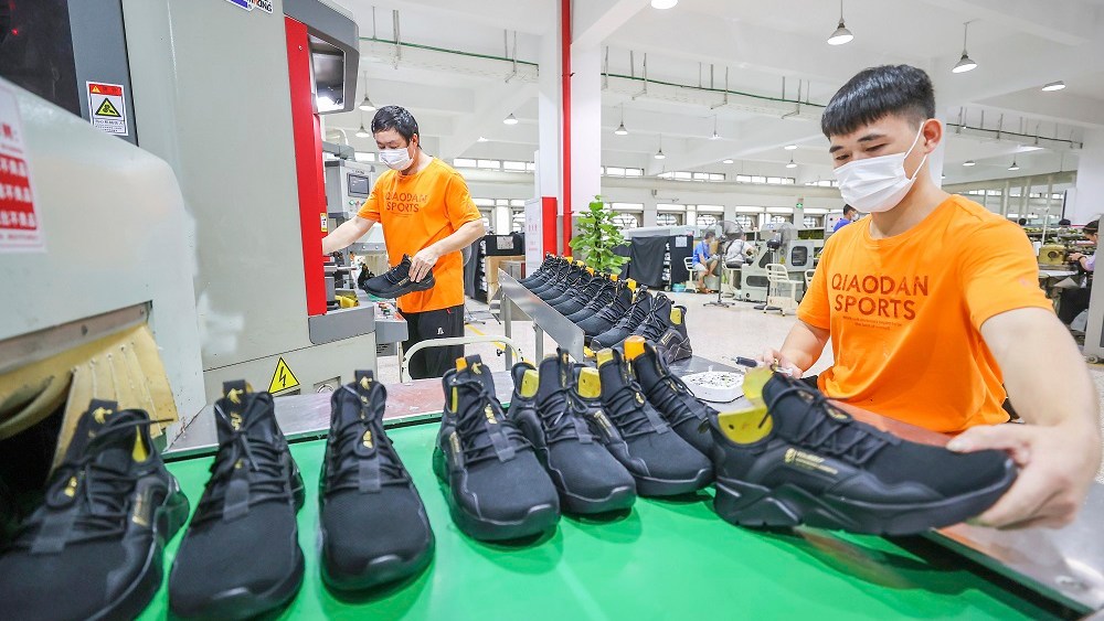 Slowing from the rapid pace leading up holiday selling, U.S. footwear imports increased 28.2 percent to 2 billion pairs through November.