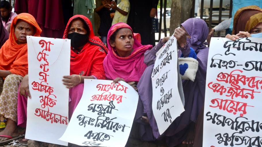 Garments Workers Protest In Dhaka, Bangladesh