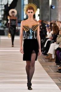 Schiaparelli Couture Spring 2022