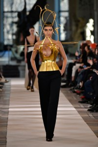 Schiaparelli Couture Spring 2022