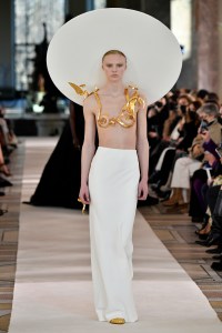 Schiaparelli Couture Spring 2022