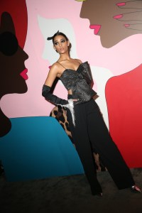 Alice & Olivia RTW Fall 2022
