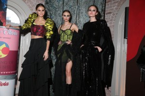 Alice & Olivia RTW Fall 2022