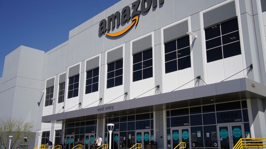The Strategic Organizing Center released a factsheet disputing Amazon’s recently published workplace safety report, calling it self-serving.