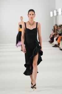 Carolina Herrera RTW Fall 2022