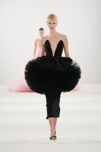 Carolina Herrera RTW Fall 2022