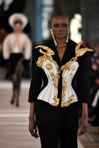 Schiaparelli Couture Spring 2022