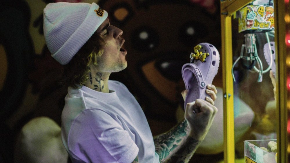 Crocs expects to see supply chain issues continue for the first half of the year