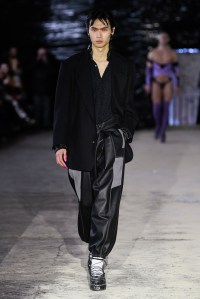 Runway at Edward Crutchley RTW Fall 2022 ​on February 18th, 2022 in London.