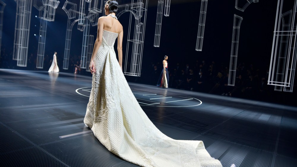 Fendi Couture Spring 2022