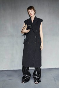 Krizia RTW Fall 2022