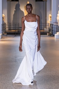 Laura Biagiotti RTW Fall 2022