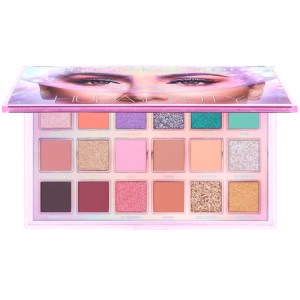 Huda beauty eye shadow palette