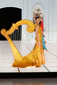 Moschino RTW Fall 2022