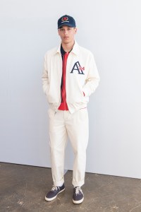 Perry Ellis Men's Fall 2022