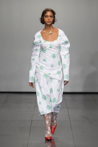 Runway at Yuhan Wang RTW Fall 2022 on February 20, 2022 in London